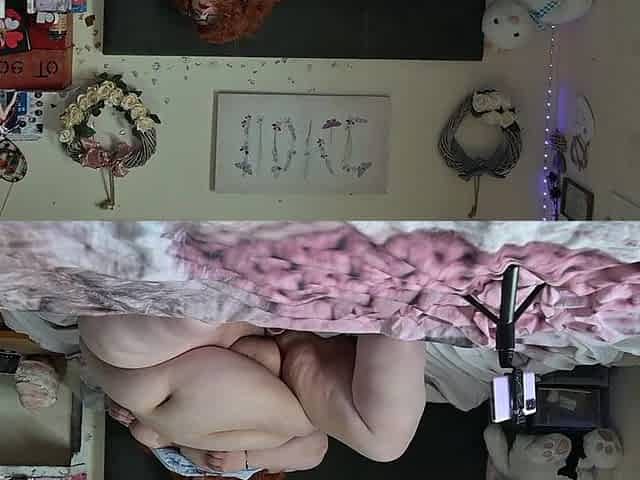 Fucking My Fat Juicy Pussy with My Favourite Dildo