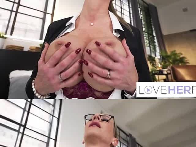 Golden-haired Cougar Victoria Nova Lets Co Worker Play With Her Vagina