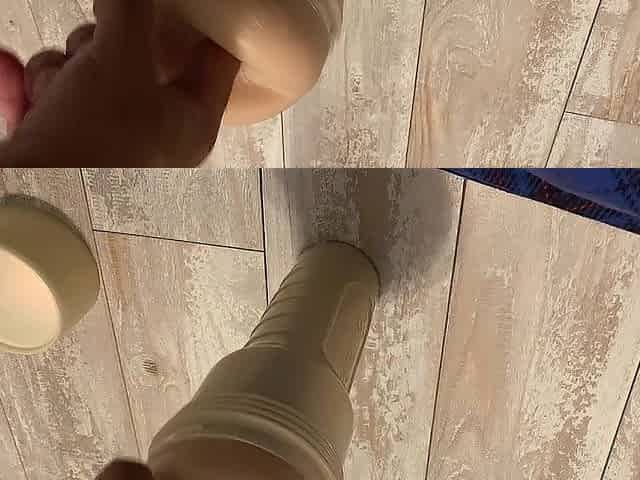 The fleshlight Riley with butt aperture, and I can feel touch soft very admirable!