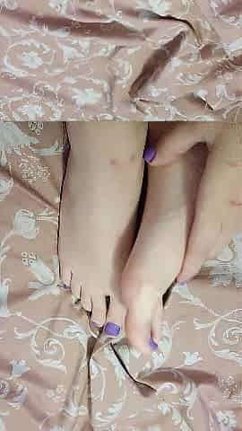 Feet for Reddit