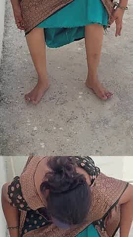 Komal Went to the Roof, Called Her Friend Behind Her, People Are Watching From All Sides.