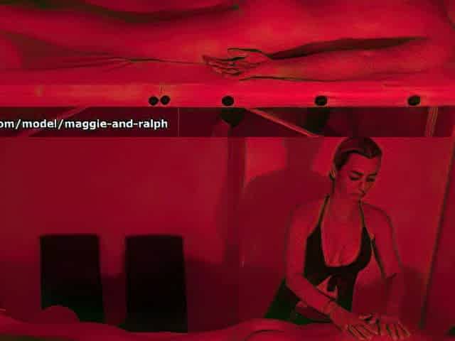 Massage Room Full Body Massage with Full Service Glad Ending Red light