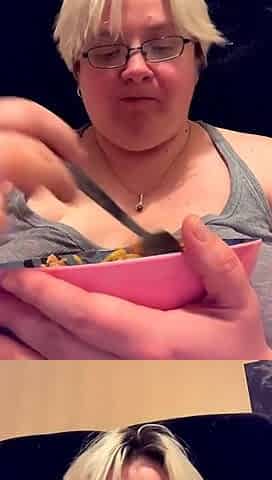 Bbwbootyful fan request eating spaghetti