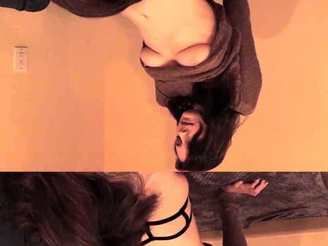 Webcam records amateur teens blowjob