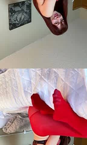 Amateur Blonde Teen Plays Solo with Toy Webcam Porn