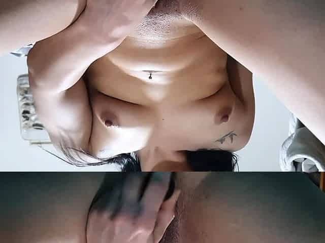 Natural brunette solo toying