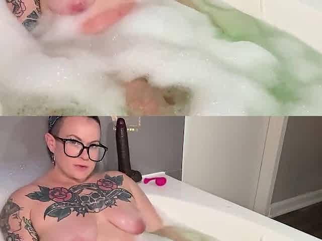 Large Booty White Angel Plays with BBC Toy in Baths