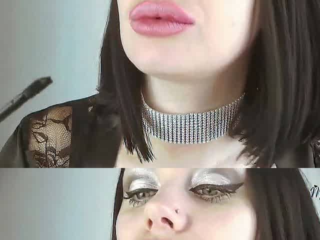 Ebony lips tease JOI