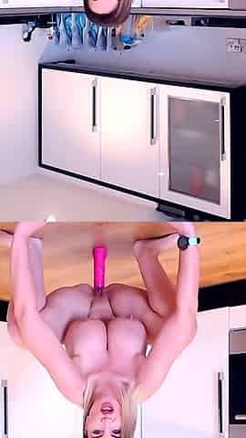 Pissing while fucking my ass big toy style
