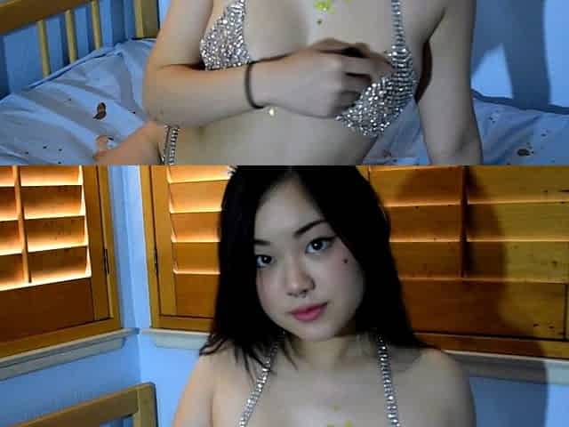 Cute blonde amateur webcam teen masturbating