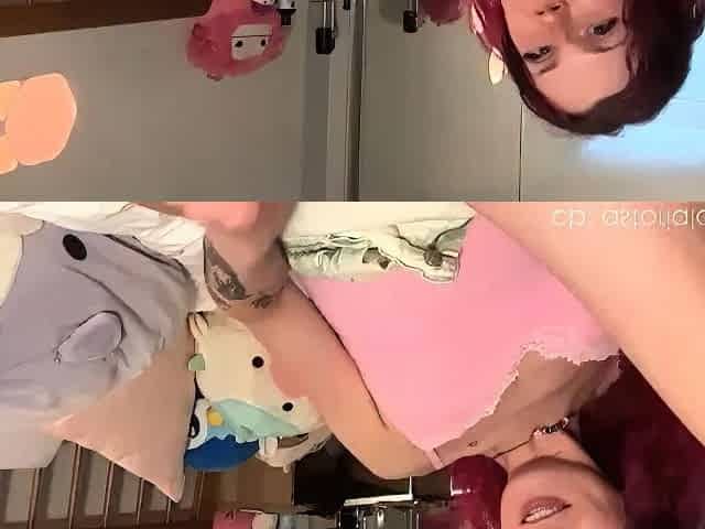Kendall Jenner webcam solo look alike masturbation
