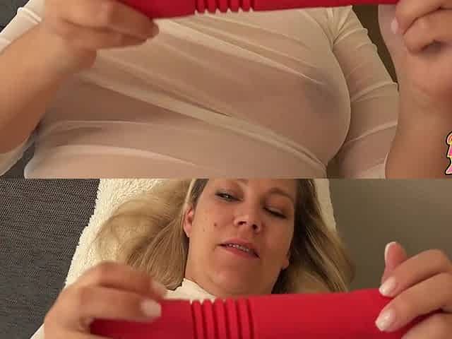 Pregnant Milf Has To Squirt Daily Now!