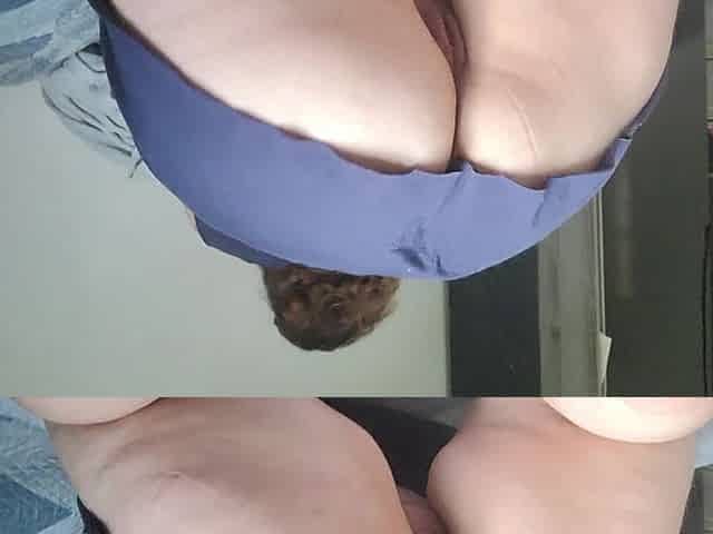Shaking My PAWG and Spreading My Ass