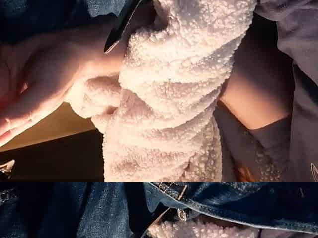 Redhead Babe Sucks Off Driver to Pay for Taxi Ride