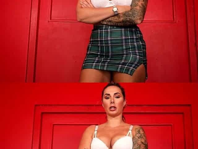 Big ass PAWG Paige Turnah forgets her sports kit and teases
