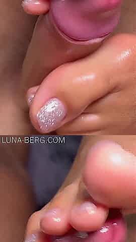 mother I'd like to fuck FOOTJOB on THICK RAMROD and Greedily Takes CUM on Her TOES