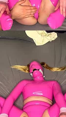Angela amateur fetish blowjob in latex