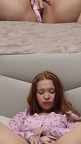 Morning Masturbation and Sweet Orgasm to the Point of Trembling