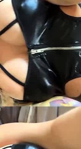 Catsandcookiessss OnlyFans Masturbating in Black Latex Porn