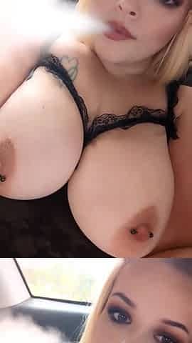 PAWG mother I'd like to fuck CUM in my car with me