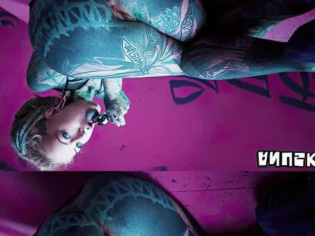 Tattoo Girl strech her Asshole - solo ANAL play and fisting - goth slut