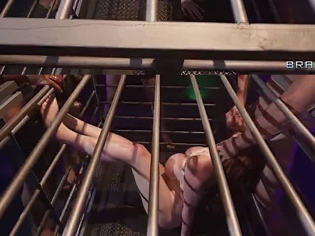 Abigaiil Morris - Caged And Cum-hungry: Abigaiils Blowbang