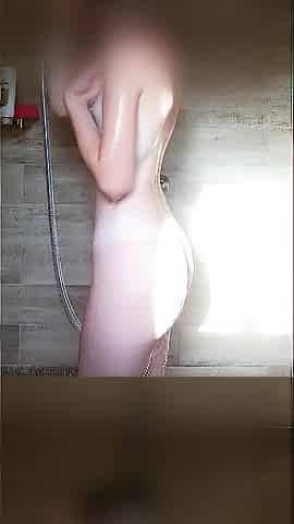 A sexy horny cutie went to the shower