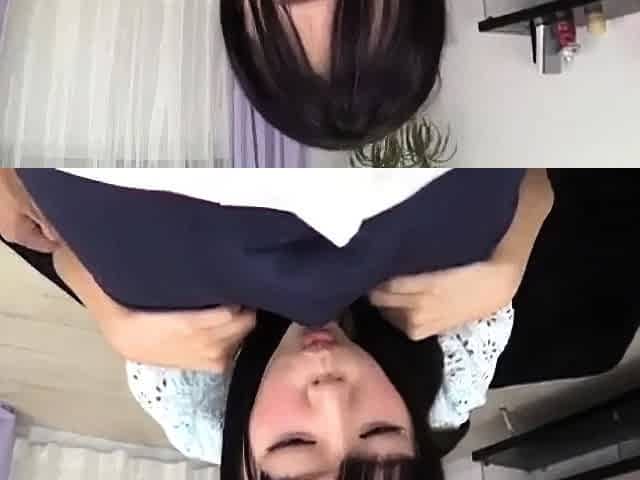 Amateur milf doing a blowjob ending in a facial