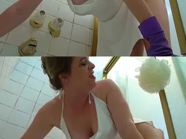 Big Natural Tits Stepmother Fucked While Cleaning
