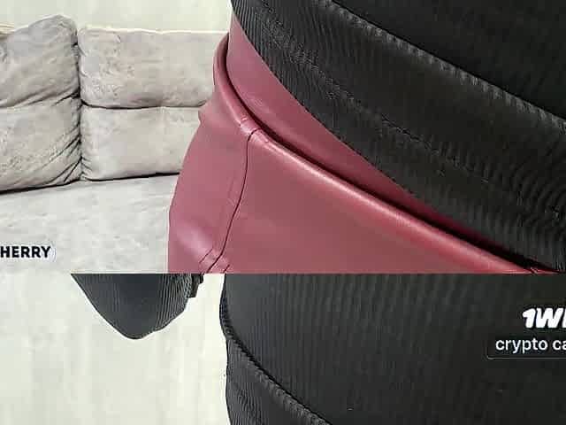 Our homemade porn! A cutie with a large butt in a leather petticoat likes sex. Jizz on petticoat