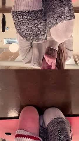 Classy blonde enjoys foot fetish