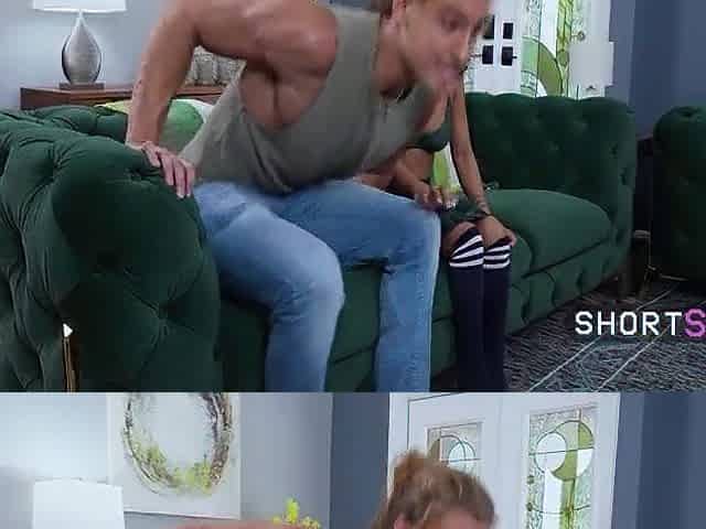 Small Black Stepsis Has The Cutest Twat