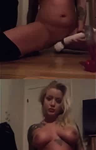 Svensk tjej onanerar solo