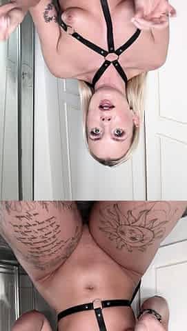 Amateur brunette Michelle with small tit