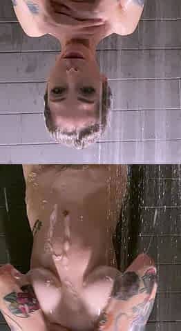 Ebony girl showers her big ass amp masturbating