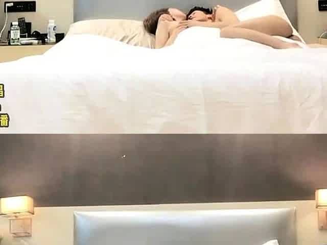 Beauty small tit amateur teen masturbating her shaved pussy