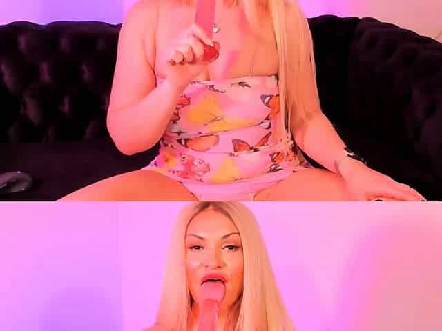 Irresistible Naughty Blonde Fucking Her Pussy