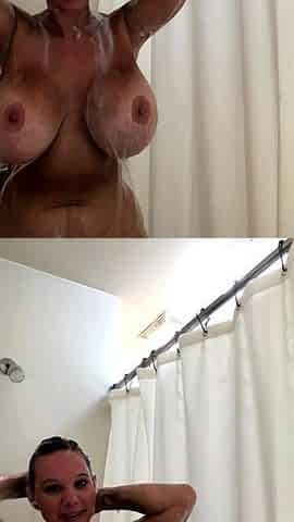 Big boobs milf masturbates with her dildo