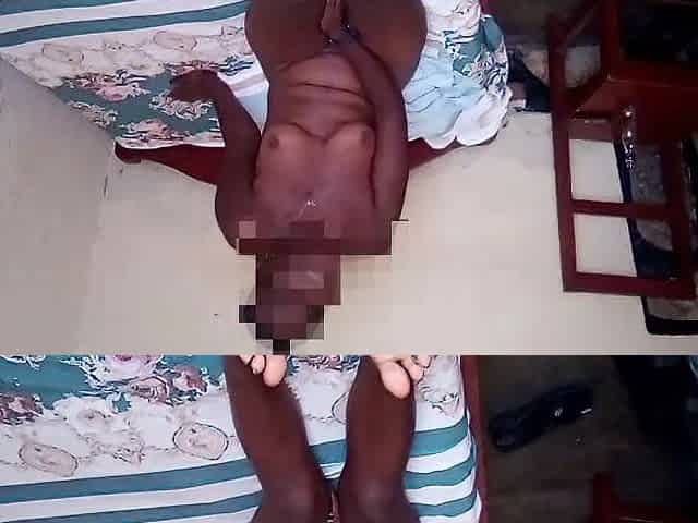 Squirting ebony gal having pleasure with large ebony wang