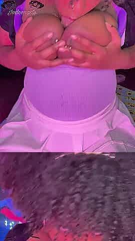 Horny girl squirt