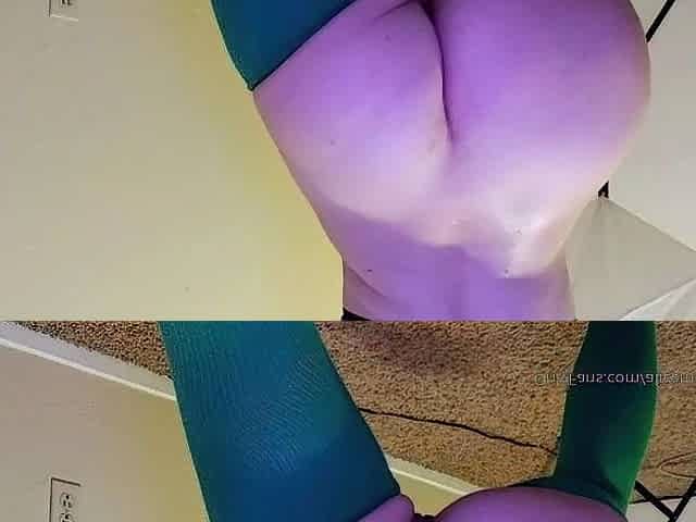 Tattooed redhead amateur licking ass