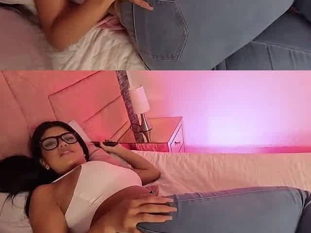 Rosxana and her large booty drive me so avid that I even ripped her jeans to screw her mercilessly!