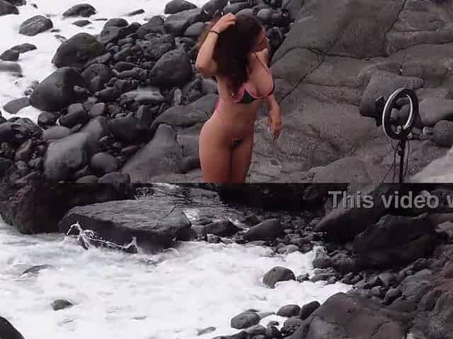 Influencer bangs on the cliffs with 2 hands in her butt