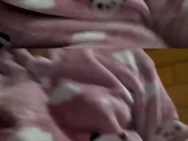 Loading movie youthful virgin masturbates and secretly has her juicy cunt on the balcony