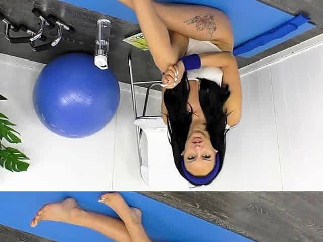 Are These Great Open Toe Pantyhose For The Gym - Cassie