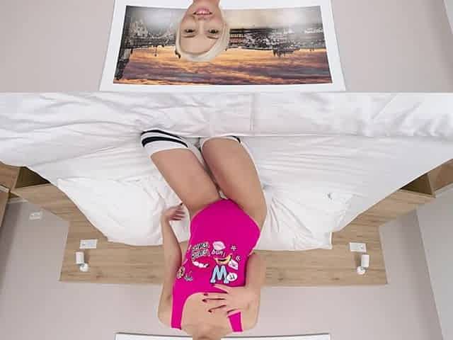Blondie's Solo Party in Bed