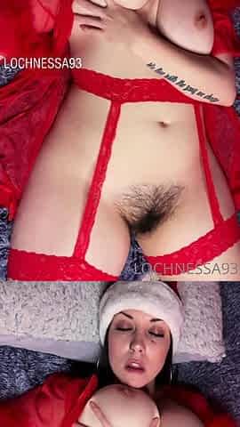 Big boob brunette masturbates on webcam