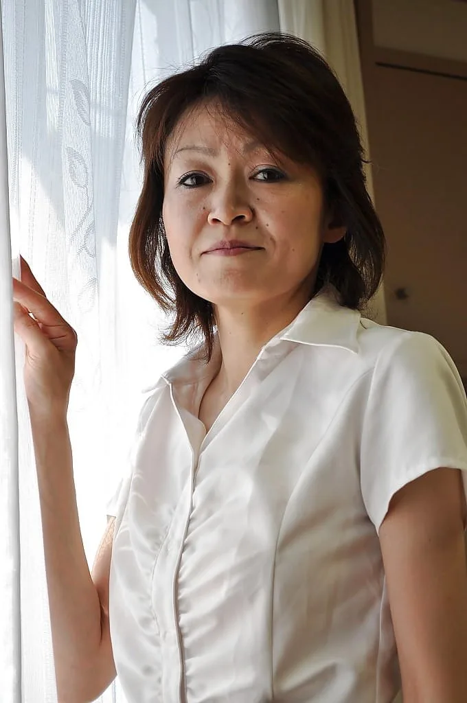 Discover: Shy mature asian lady Takako Kumagaya undressing and spreading her legs — Full Story