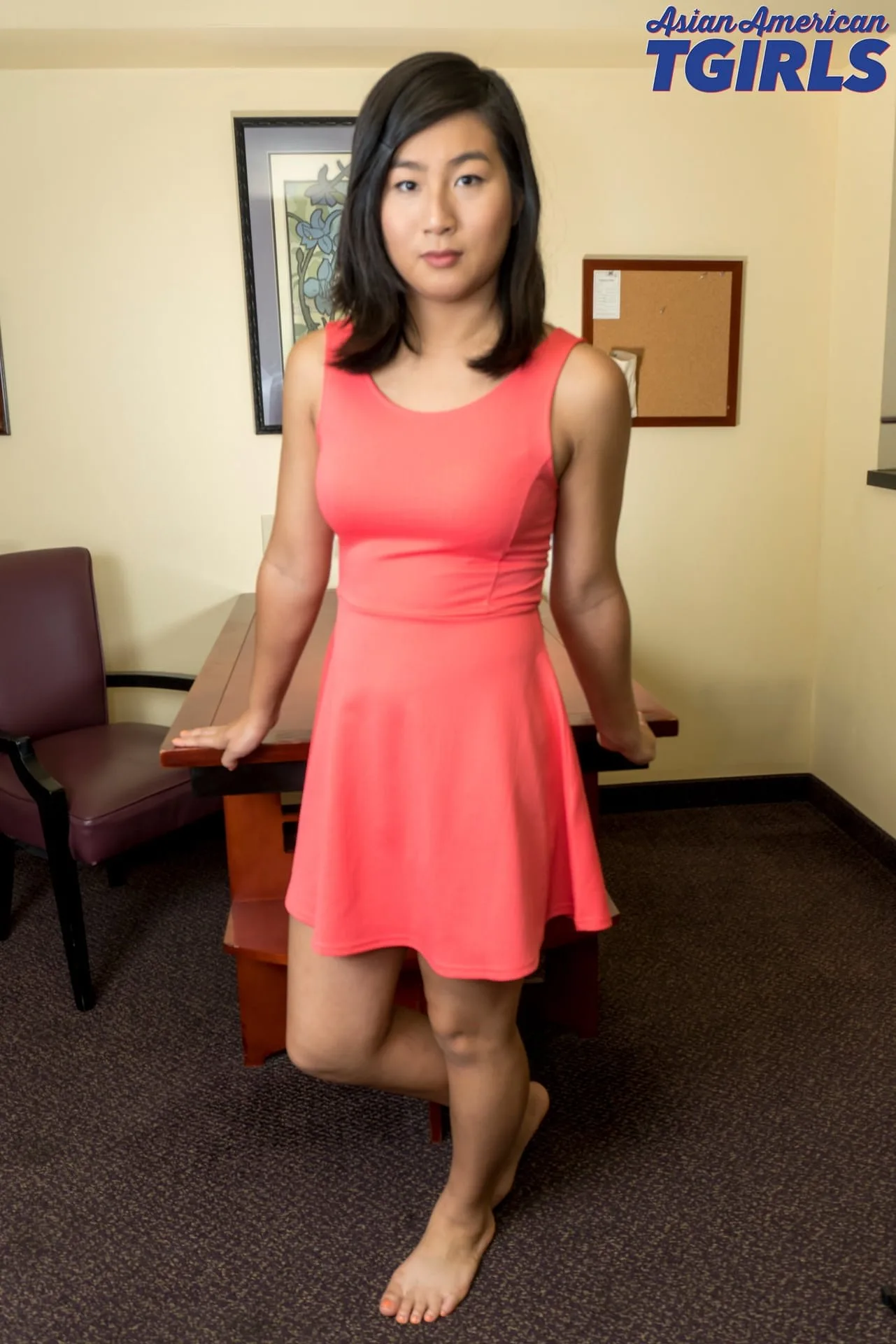 Alina Grace khoe ngực thật và dương vật lớn của mình
