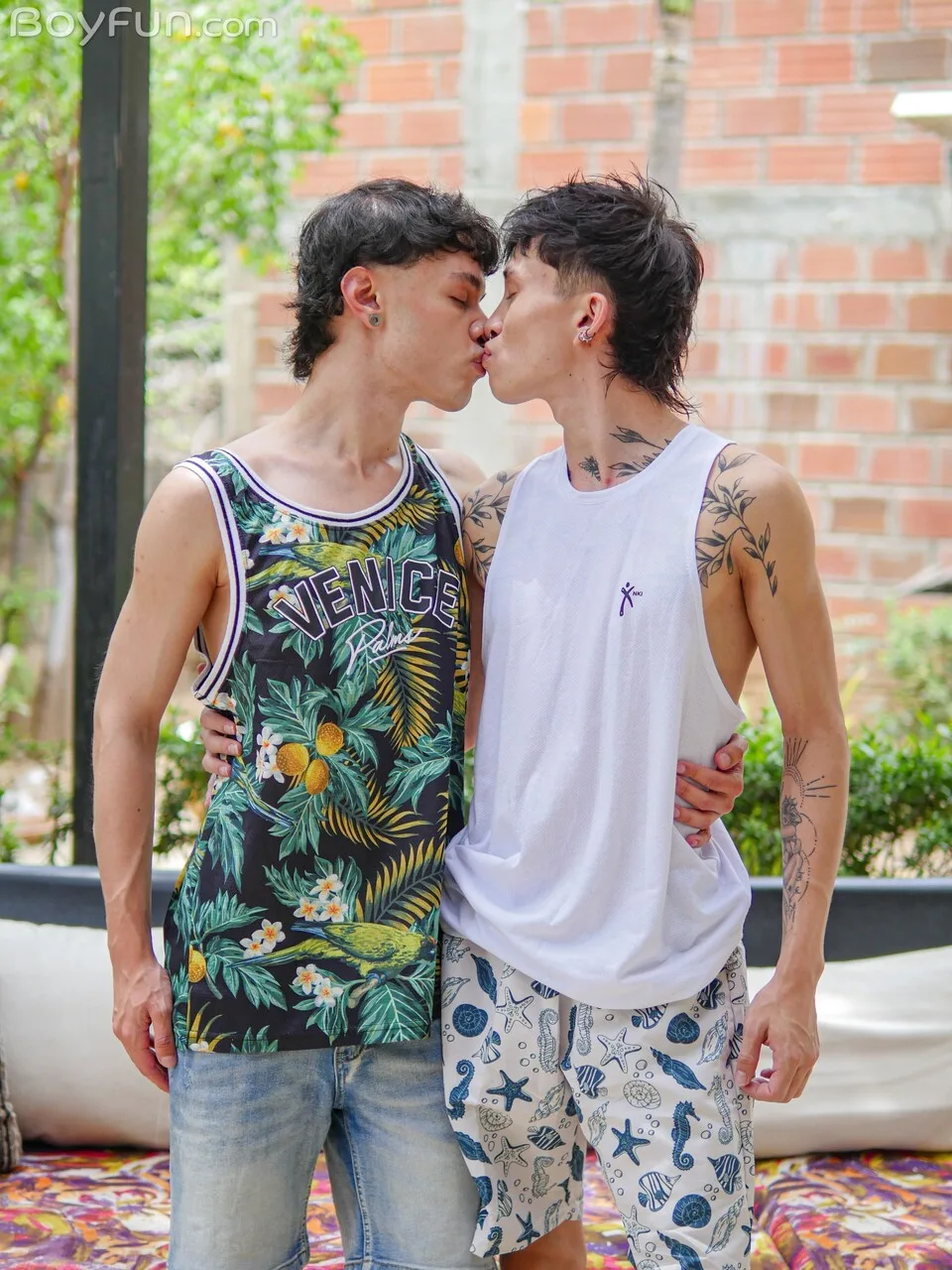 Young men kiss before embarking on a round of outdoor bareback gay sex — Highlights